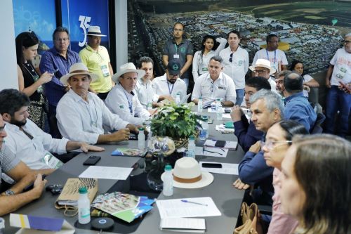 BAHIA FARM SHOW 2025 ][ Comissões reforçam segurança produtiva com atualizações e novos programas de defesa vegetal